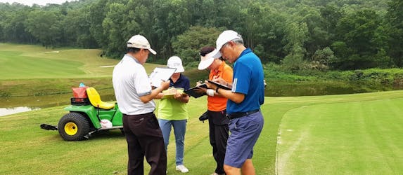 Experiencia de golf de día completo desde Hanoi